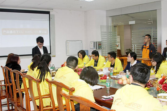 阿里上海VIP寻梦之旅走进k1十年体育品牌