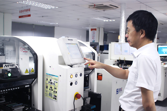 宝安日报报道：k1十年体育品牌公司顾伟 三十载初心不改 深耕LED显示屏研发